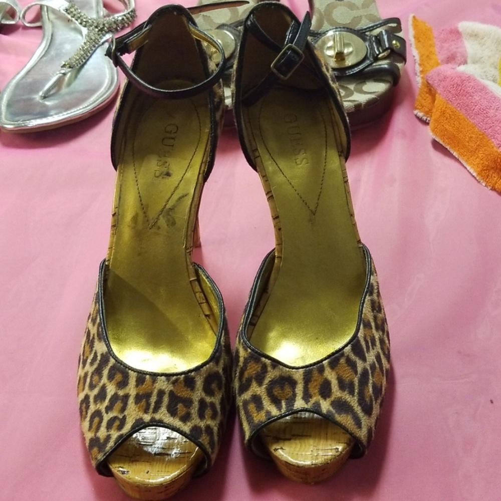GUESS womens heels